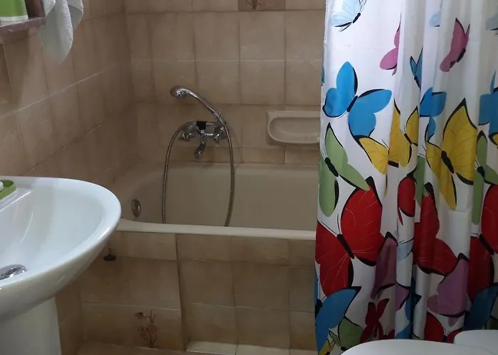 Panos House * Kiáto