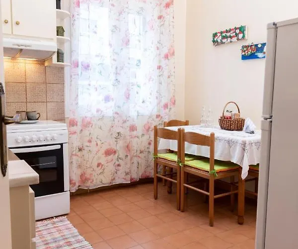 Panos House Apartment